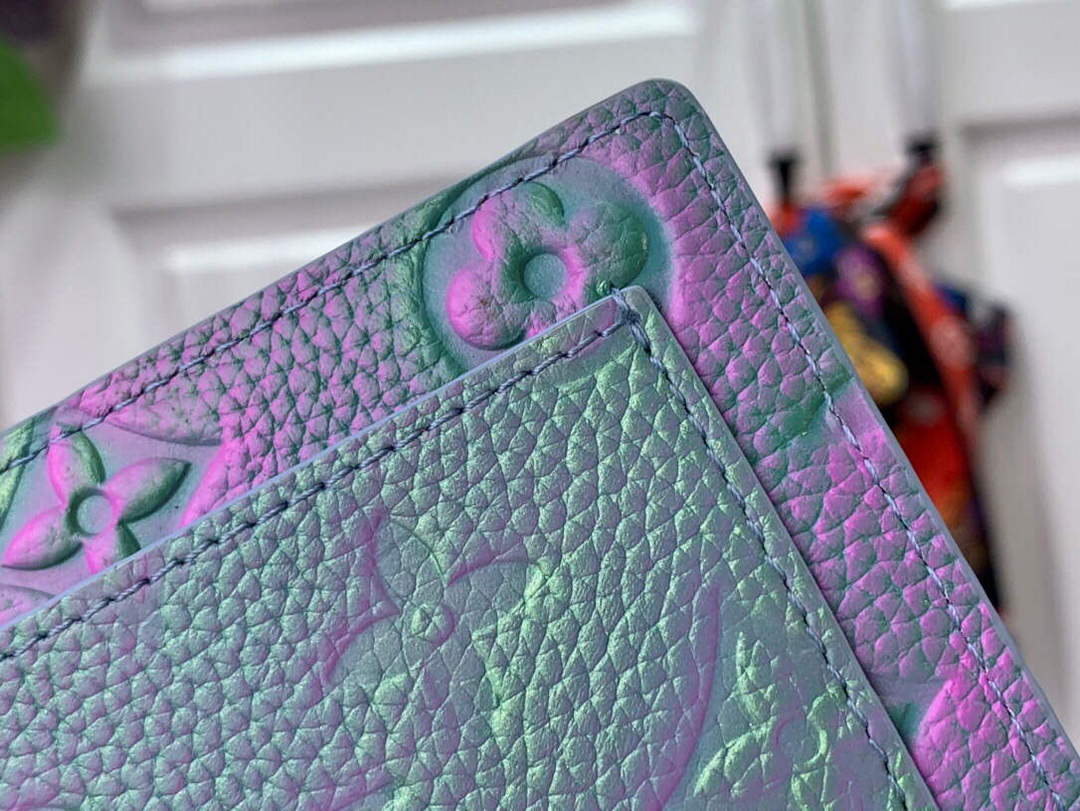 LV M81529 Louis Vuitton Clea Wallet Purple