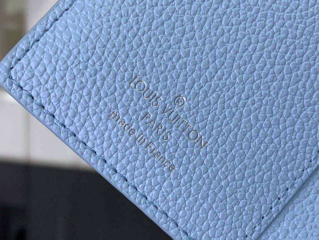 LV M81529 Louis Vuitton Clea Wallet Purple