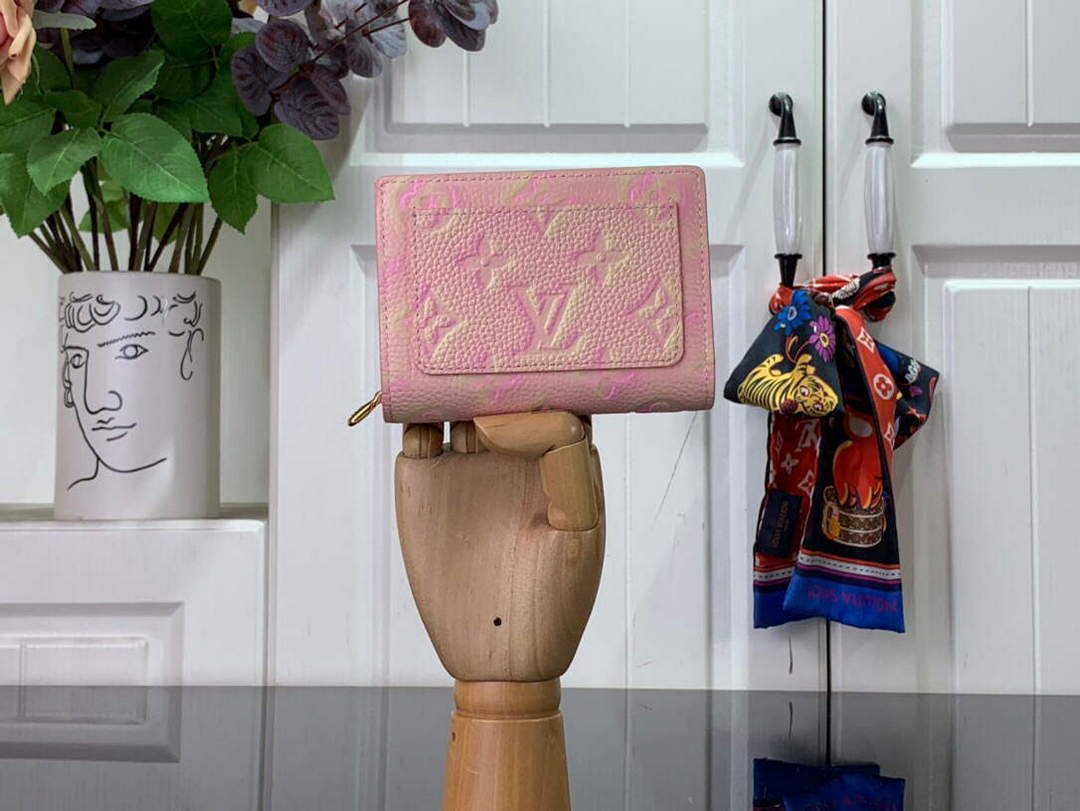 LV M81529 Louis Vuitton Clea Wallet Pink - Default Title - View 1