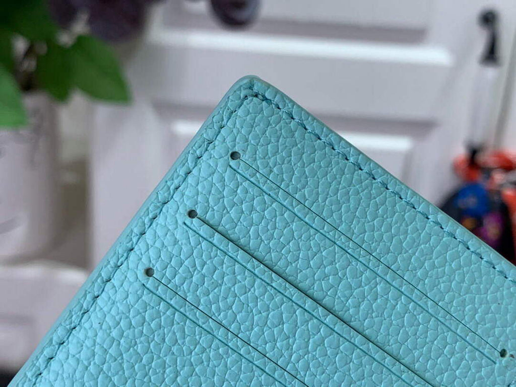 LV M81529 Louis Vuitton Clea Wallet Vert d'eau Green