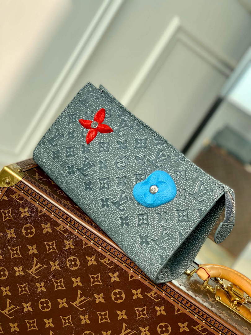 LV M81556 Louis Vuitton Pochette Voyage Other Leathers Granite - Default Title - View 2