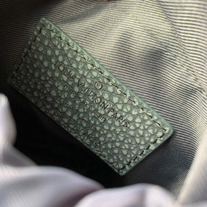 LV M81572 Louis Vuitton Chalk Pouch Bag Gray - Default Title - View 9
