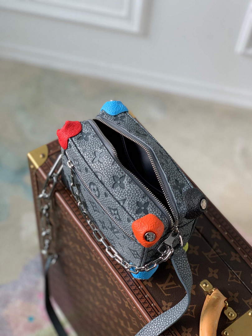 LV M81606 Louis Vuitton Mini Soft Trunk Gray