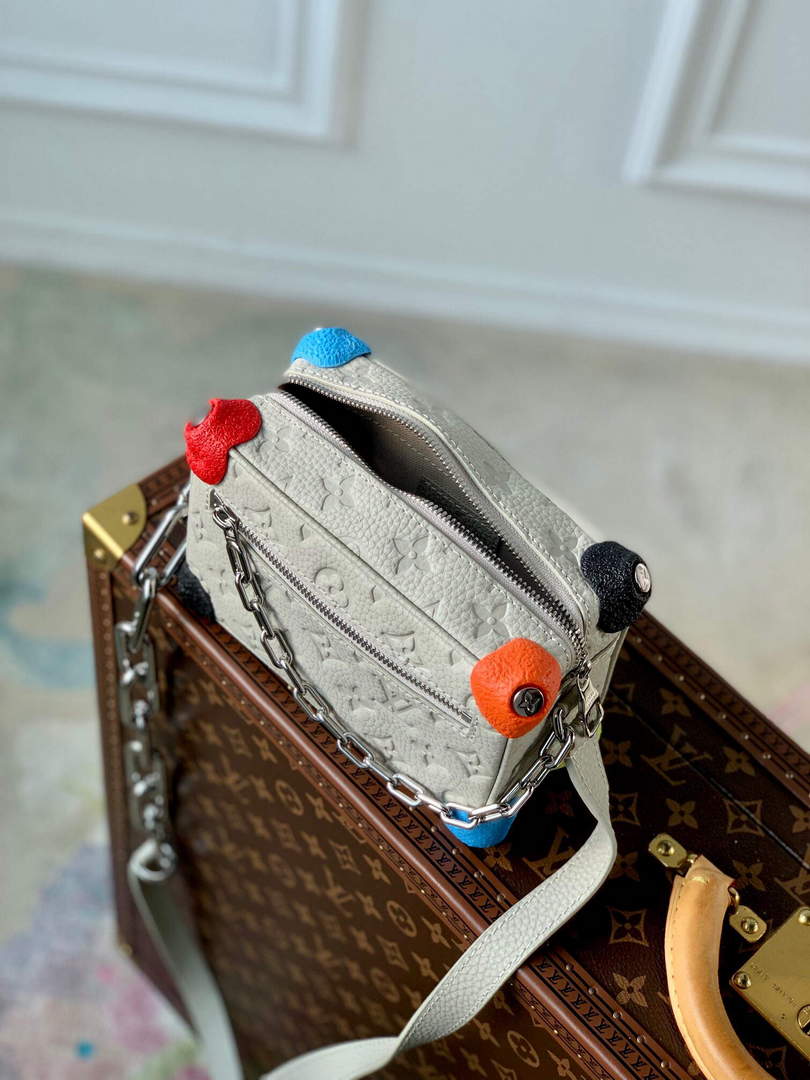 LV M81606 Louis Vuitton Mini Soft Trunk Chalk - Default Title - View 8
