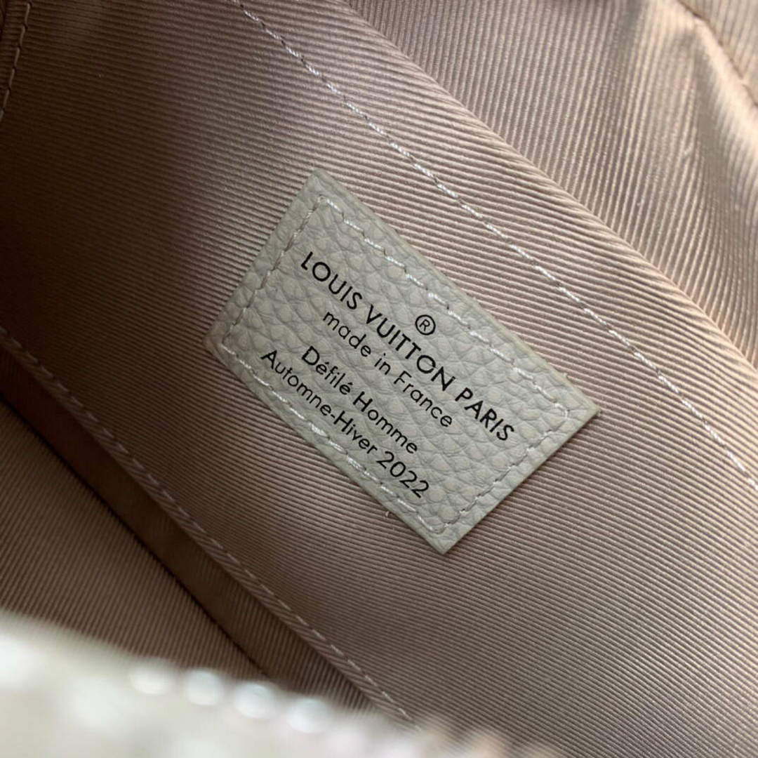 LV M81606 Louis Vuitton Mini Soft Trunk Chalk - Default Title - View 9