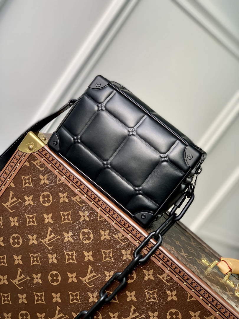 LV M81611 Louis Vuitton Mini Soft Trunk Black - Default Title - View 2