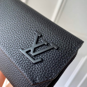 LV M81740 Louis Vuitton Pilot Wallet Black - Default Title - View 4