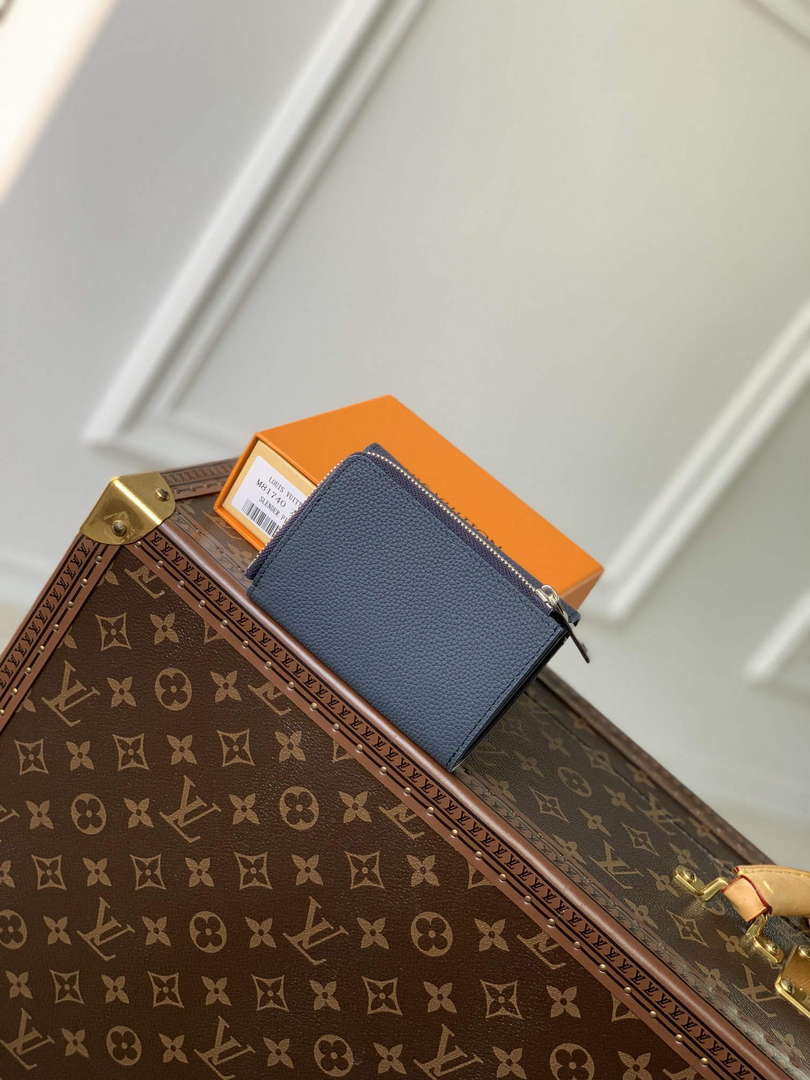 LV M81740 Louis Vuitton Pilot Wallet Dark Blue