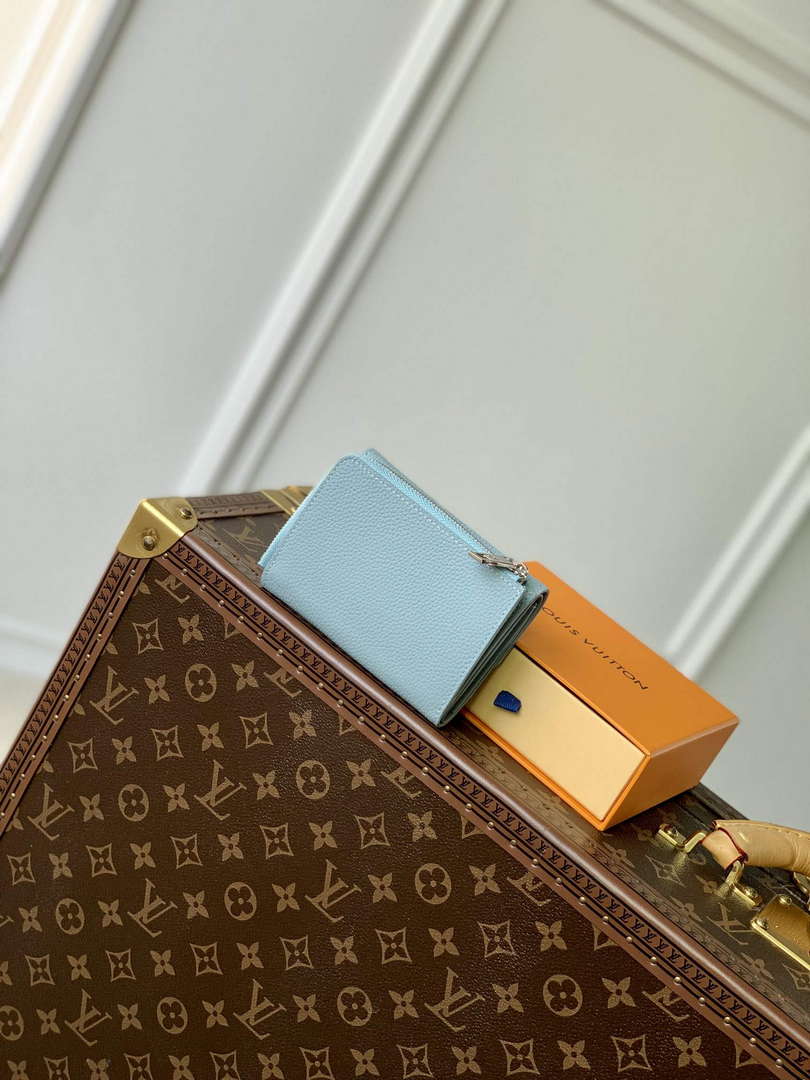 LV M81740 Louis Vuitton Pilot Wallet Light Blue - Default Title - View 2
