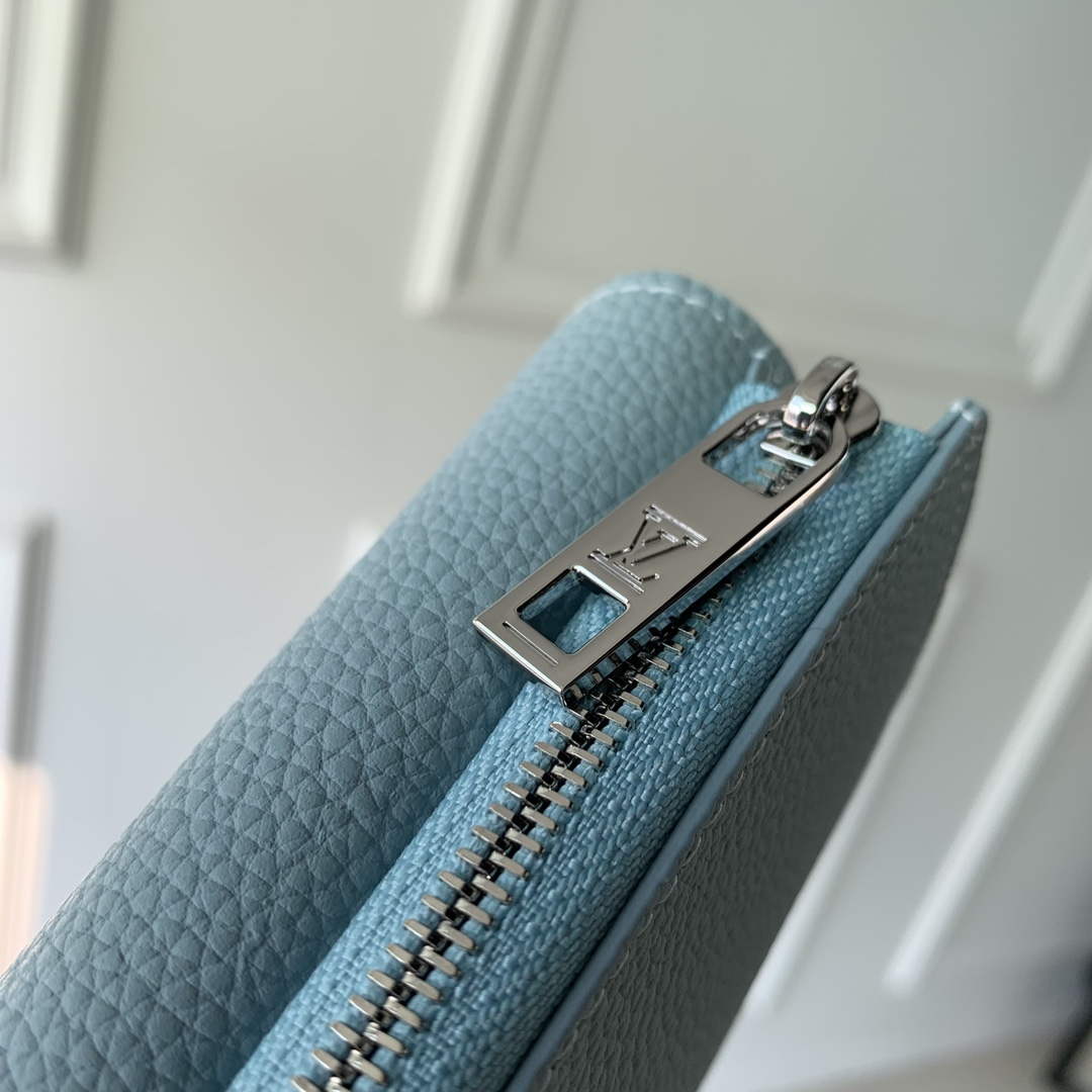LV M81740 Louis Vuitton Pilot Wallet Light Blue