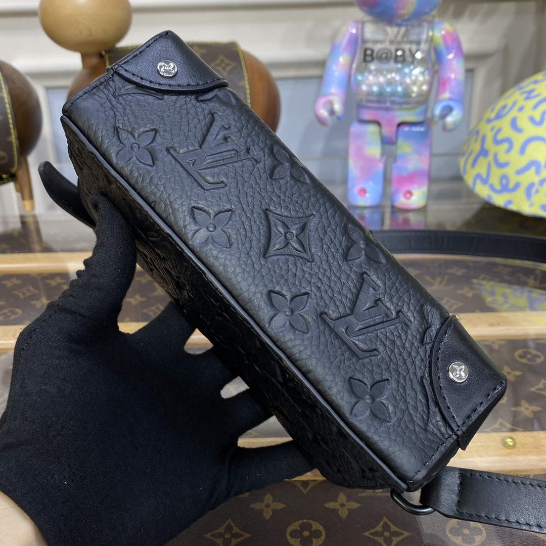 LV M81746 Louis Vuitton Steamer Wearable Wallet Black leather - Default Title - View 4