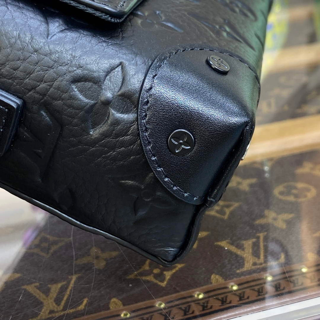 LV M81746 Louis Vuitton Steamer Wearable Wallet Black leather