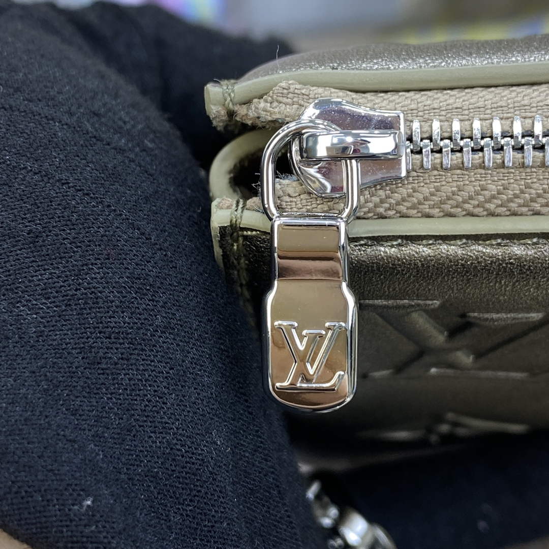 LV M81828 Louis Vuitton Lexington Pouch Bag Light gold - Default Title - View 7