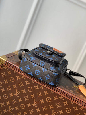 LV M81854 Louis Vuitton Christopher Wearable Wallet Blue - Default Title - View 4