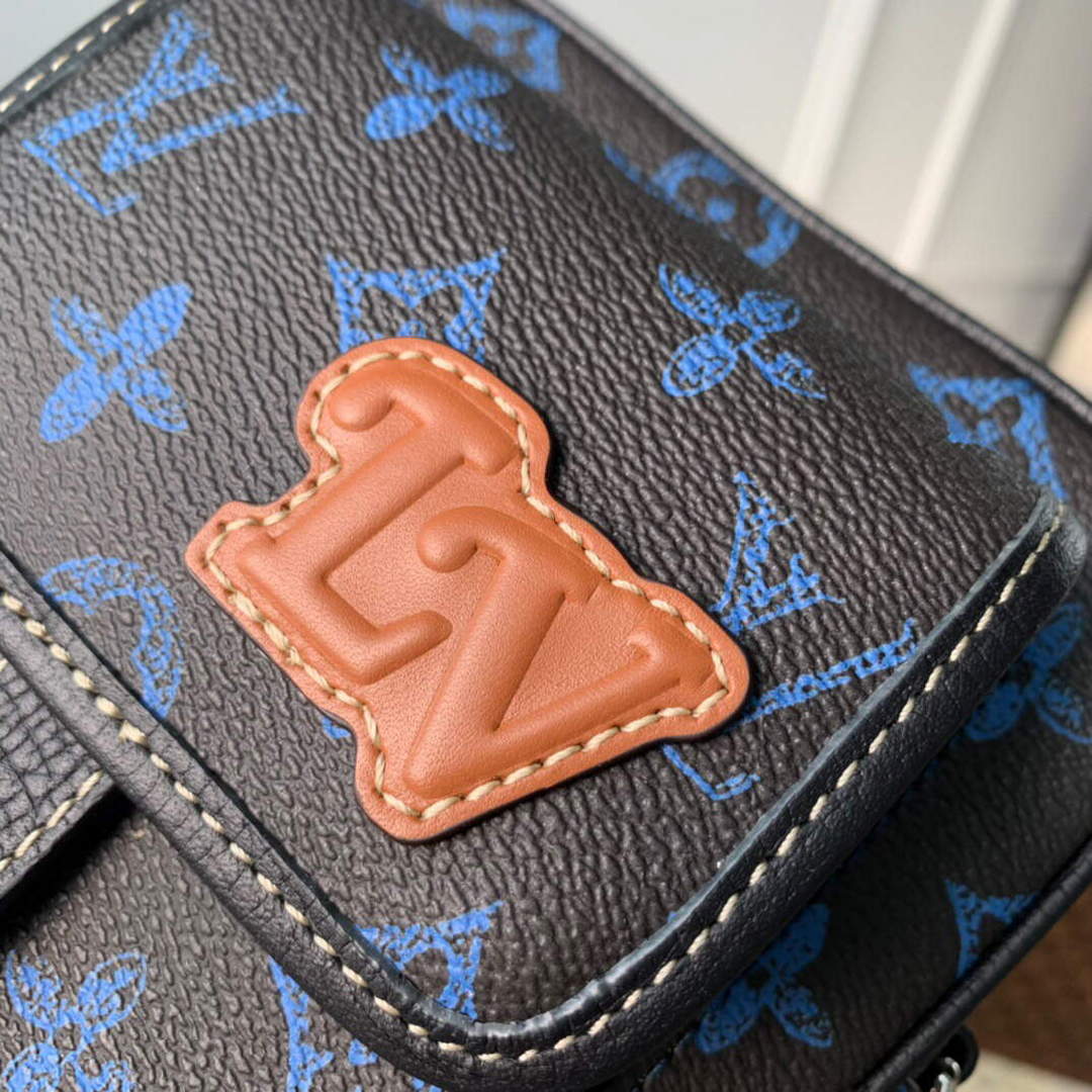 LV M81854 Louis Vuitton Christopher Wearable Wallet Blue - Default Title - View 5