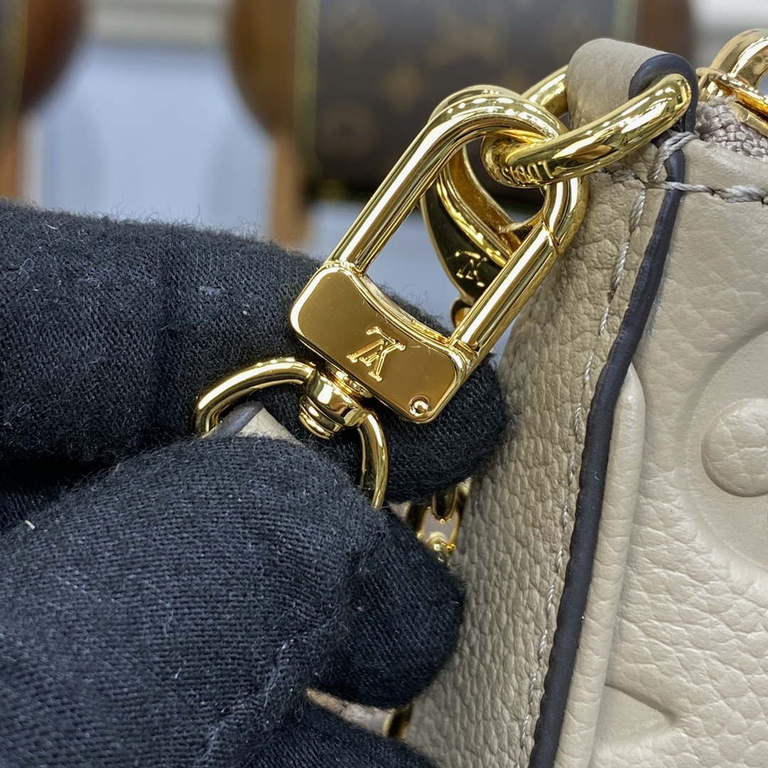 LV M81862 Louis Vuitton Easy Pouch On Strap Bag Monogram empreinte Tourterelle Beige