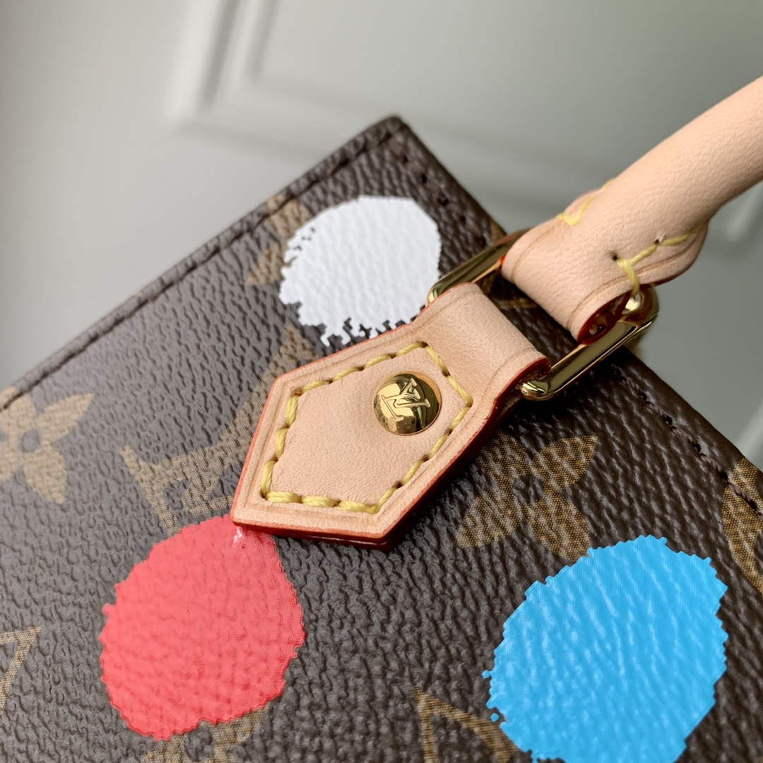 LV M81867 Louis Vuitton LV X YK PETIT Sac Plat Tote Bag - Default Title - View 5