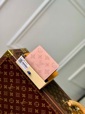 LV M82758 Louis Vuitton Cl¨¦a Wallet Mahina Pink - Default Title - View 1
