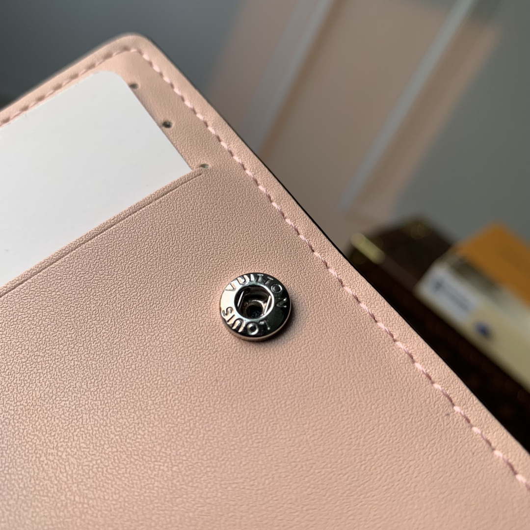 LV M82758 Louis Vuitton Cl¨¦a Wallet Mahina Pink