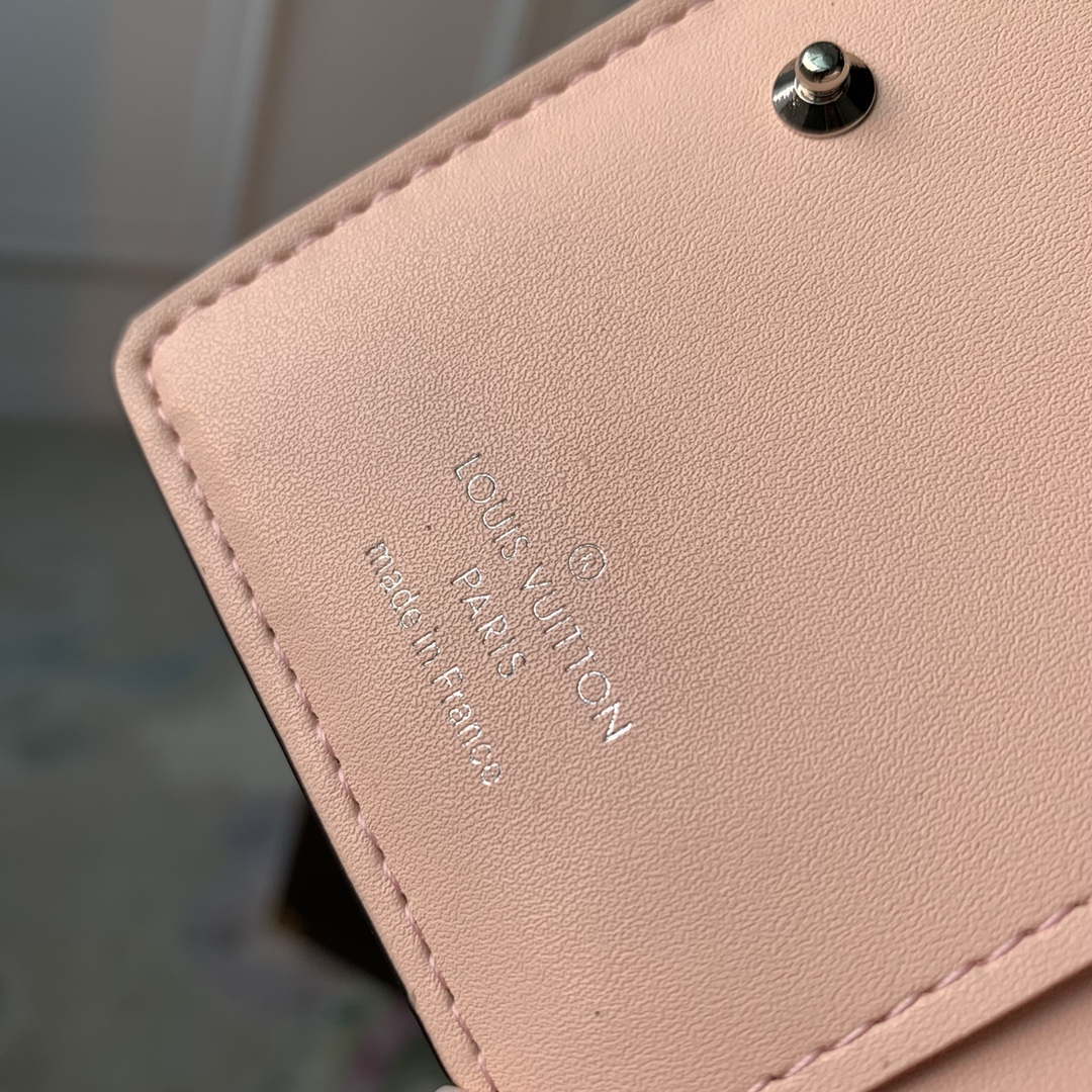 LV M82758 Louis Vuitton Cl¨¦a Wallet Mahina Pink