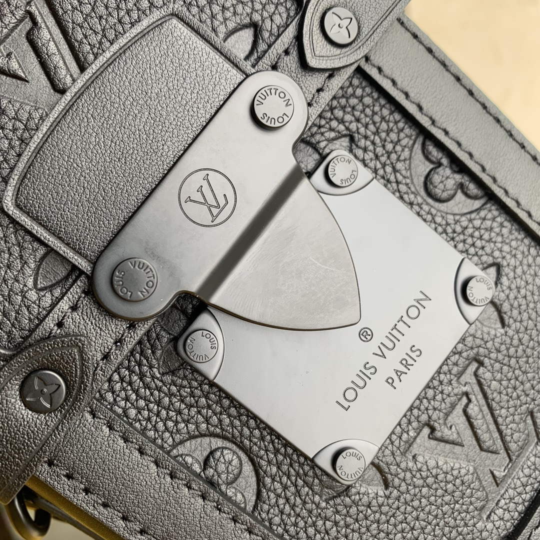 LV M82077 Louis Vuitton Vertical Trunk Wearable Wallet black embossed - Default Title - View 5