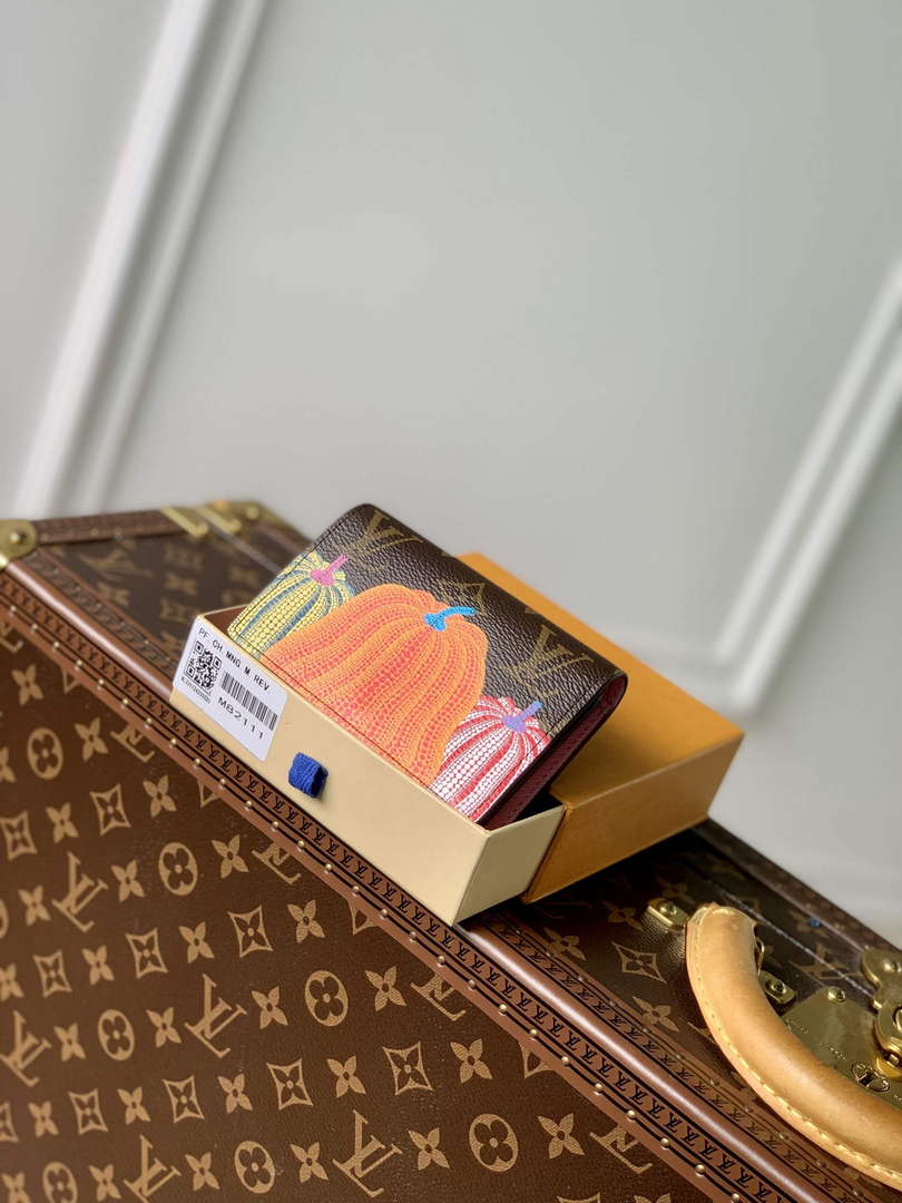 LV M82111 Louis Vuitton LV x YK Victorine Wallet - Default Title - View 1