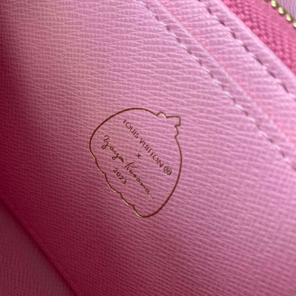LV M82114 Louis Vuitton LV x YK Sarah Wallet
