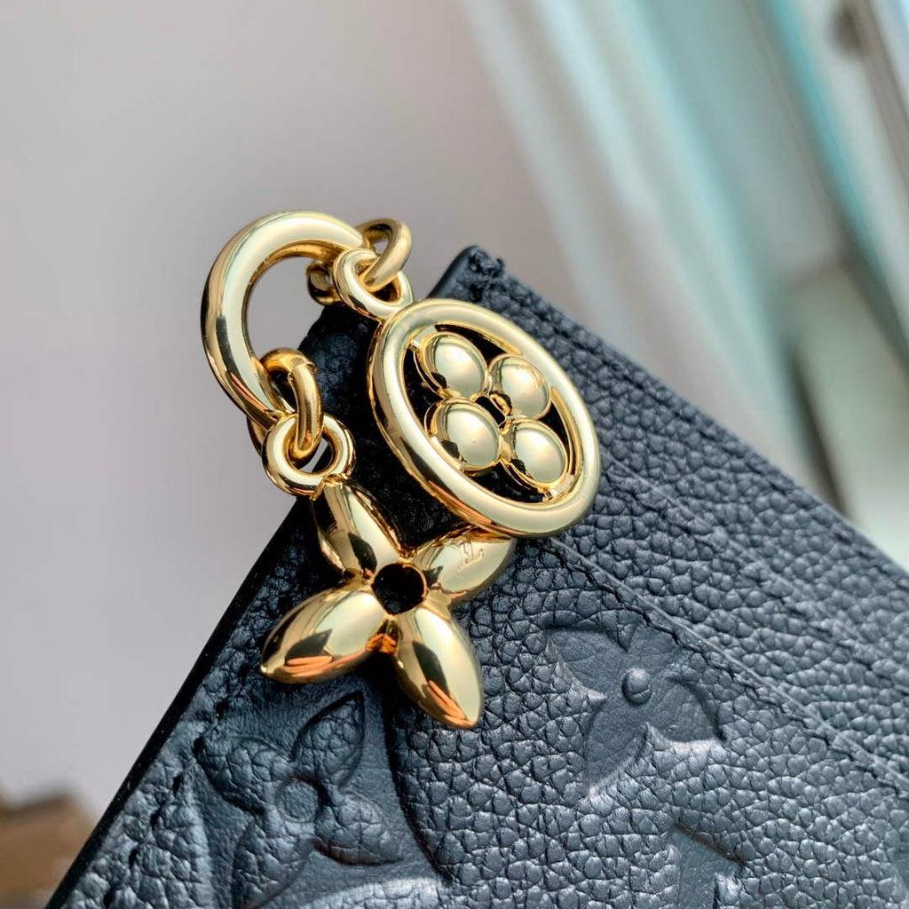 LV M82132 Louis Vuitton LV Charms Card Holder Black