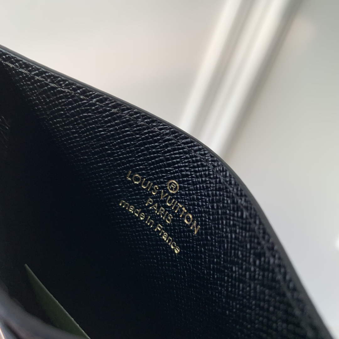LV M82132 Louis Vuitton LV Charms Card Holder water ripple black