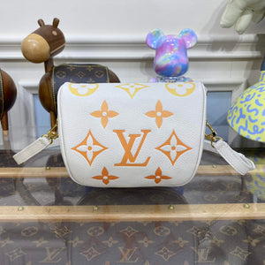LV M82208 Louis Vuitton Mini Bumbag Beige Clair - Default Title - View 3