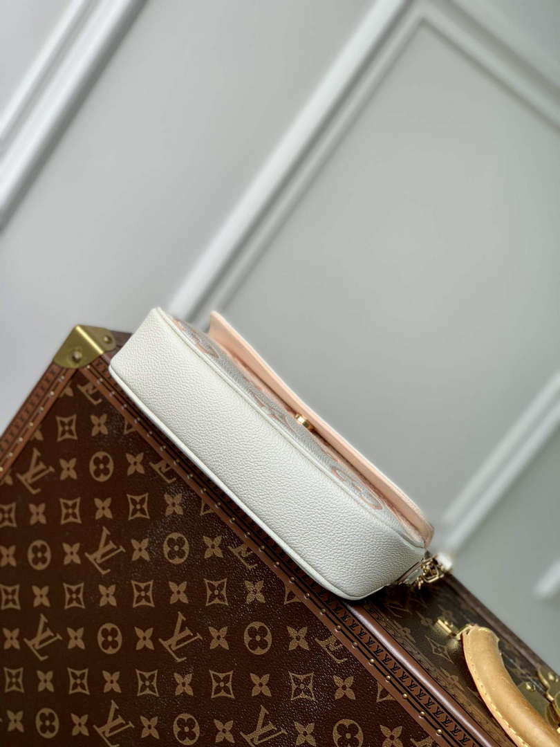 LV M82211 Louis Vuitton Wallet On Chain Ivy Bag Off-white/pink - Default Title - View 4