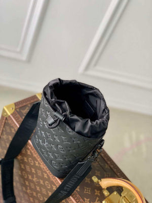 LV M82248 Louis Vuitton Noe Sling Bag Black - Default Title - View 5
