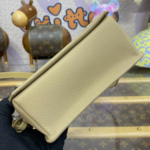 LV M82281 Louis Vuitton Fastline Wearable Wallet Sage - Default Title - View 4