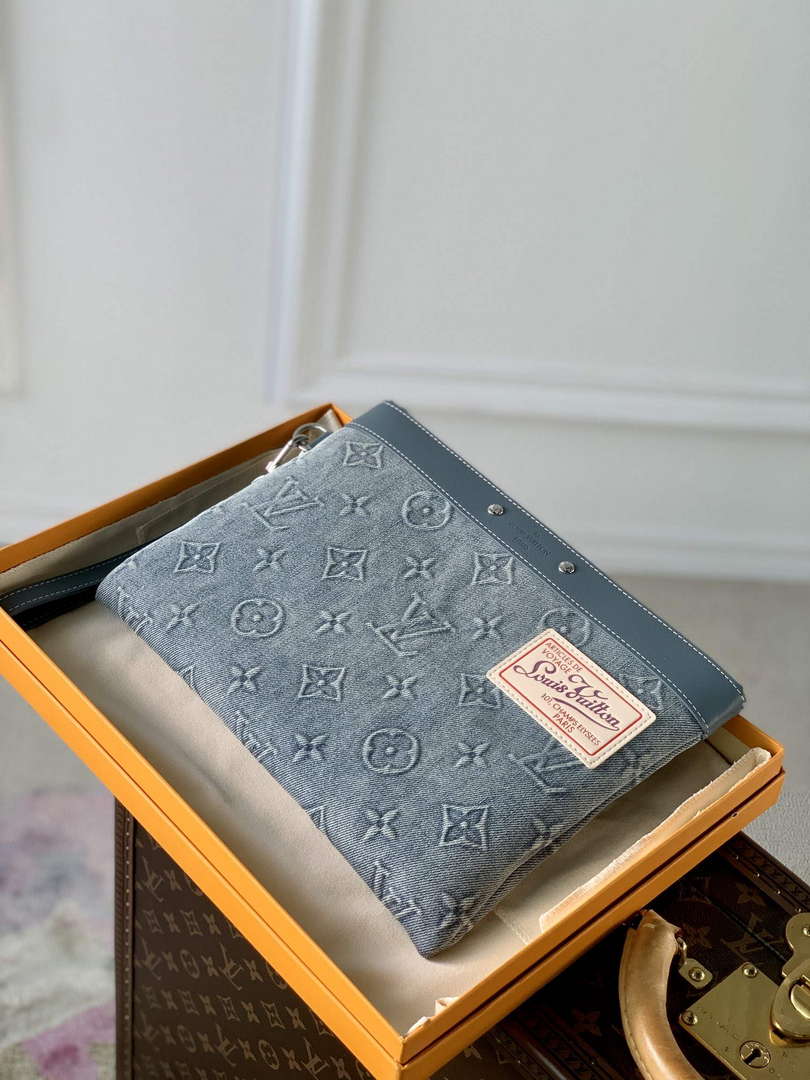LV M82313 Louis Vuitton Pochette To-Go Bag - Default Title - View 4