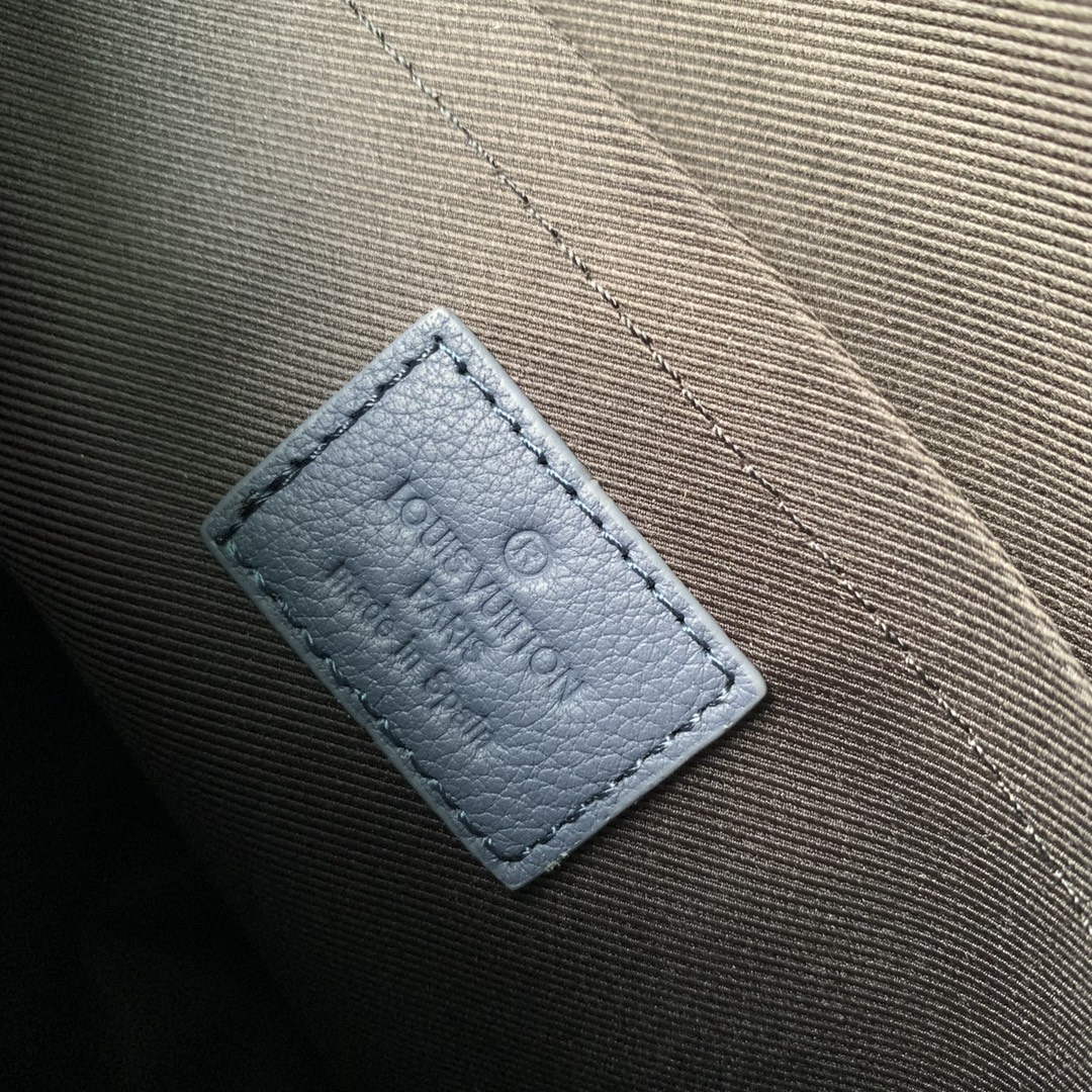 LV M82321 Louis Vuitton Pochette To-Go Bag Navy River Blue - Default Title - View 9