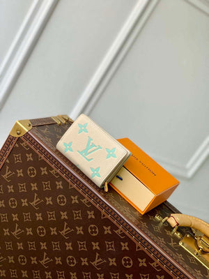 LV M82330 Louis Vuitton Cl¨¦a Wallet Matcha Green - Default Title - View 1