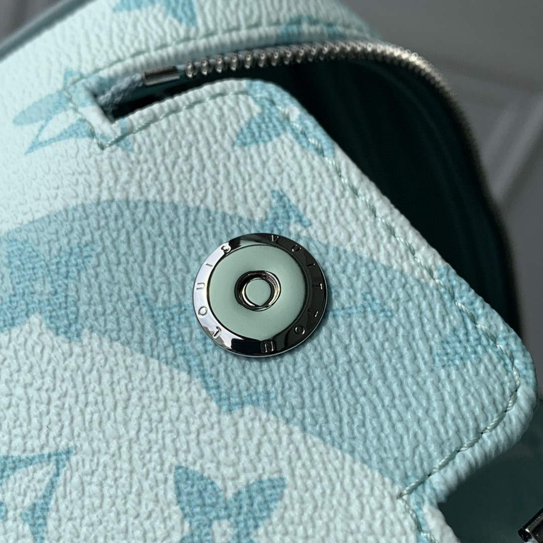 LV M82337 Louis Vuitton Dopp Kit Toiletry Bag Crystal Blue - Default Title - View 7