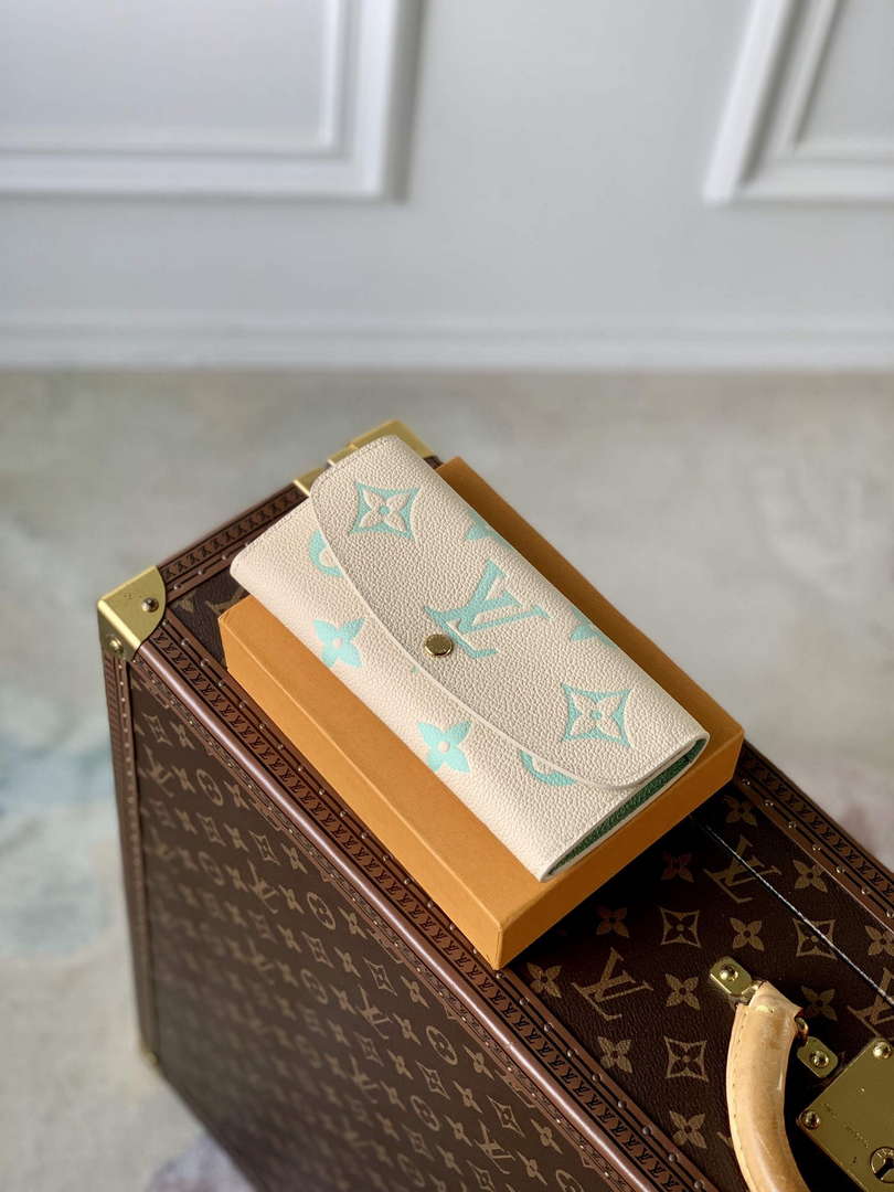 LV M82341 Louis Vuitton Emilie Wallet Matcha green