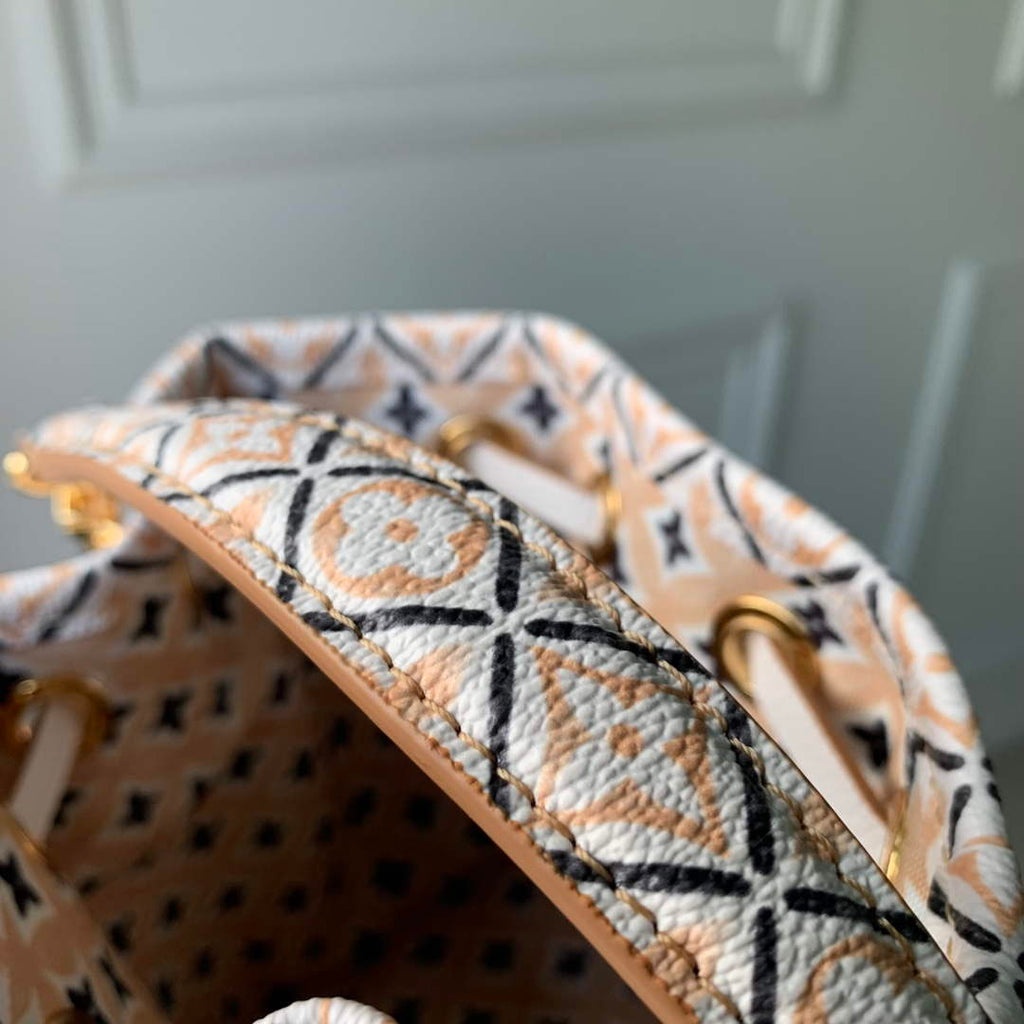 LV M82386 Louis Vuitton Nano No¨¦ Bucket Bag Apricot