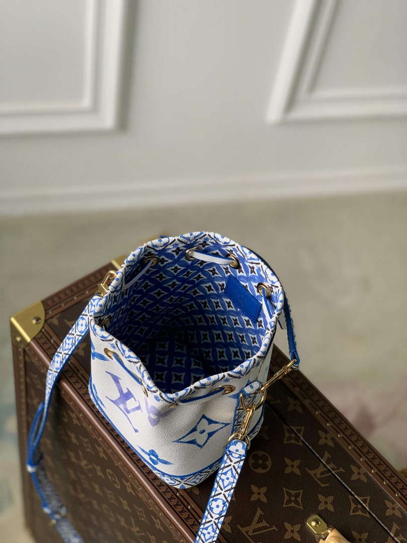 LV M82386 Louis Vuitton Nano No¨¦ Bucket Bag Blue - Default Title - View 7