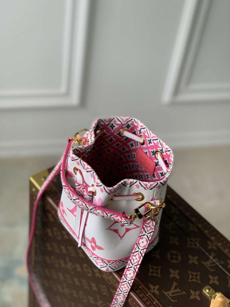 LV M82386 Louis Vuitton Nano No¨¦ Bucket Bag Pink