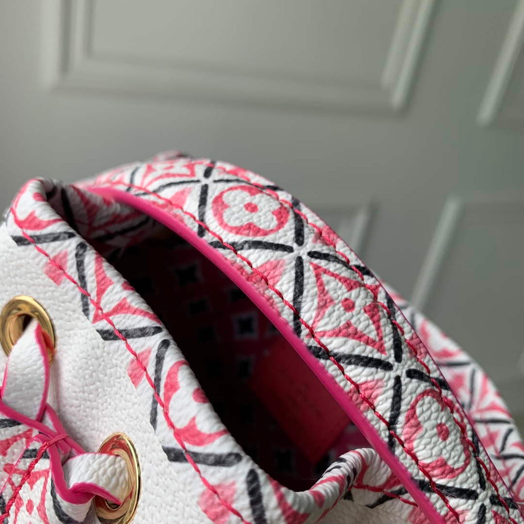LV M82386 Louis Vuitton Nano No¨¦ Bucket Bag Pink