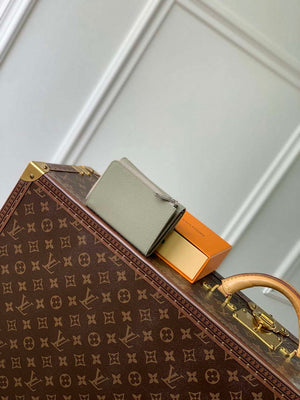 LV M82410 Louis Vuitton Slender Pilot Sage - Default Title - View 3