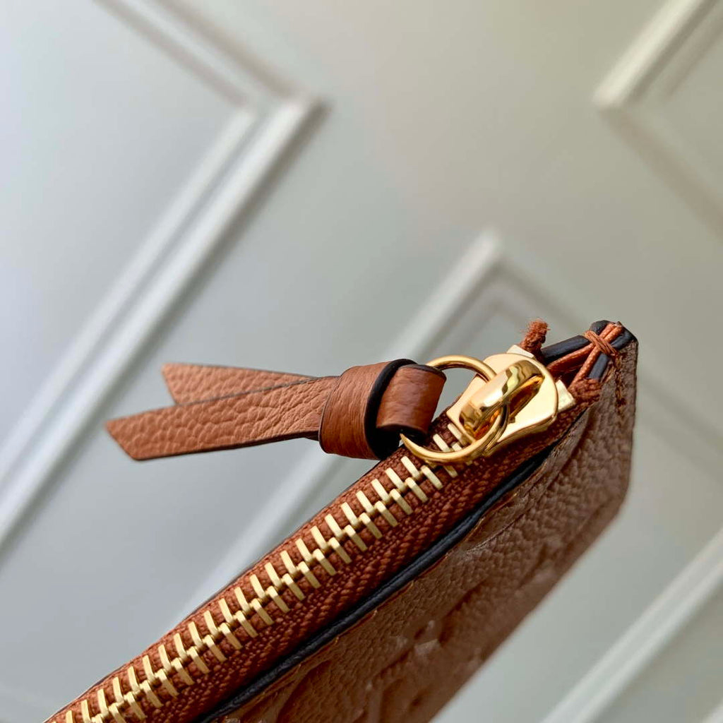 LV M82477 Louis Vuitton Pochette F¨¦licie Bag Tan