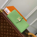 LV M82512 Louis Vuitton LV Vertical Wallet Vert Noto Green - Default Title - View 1