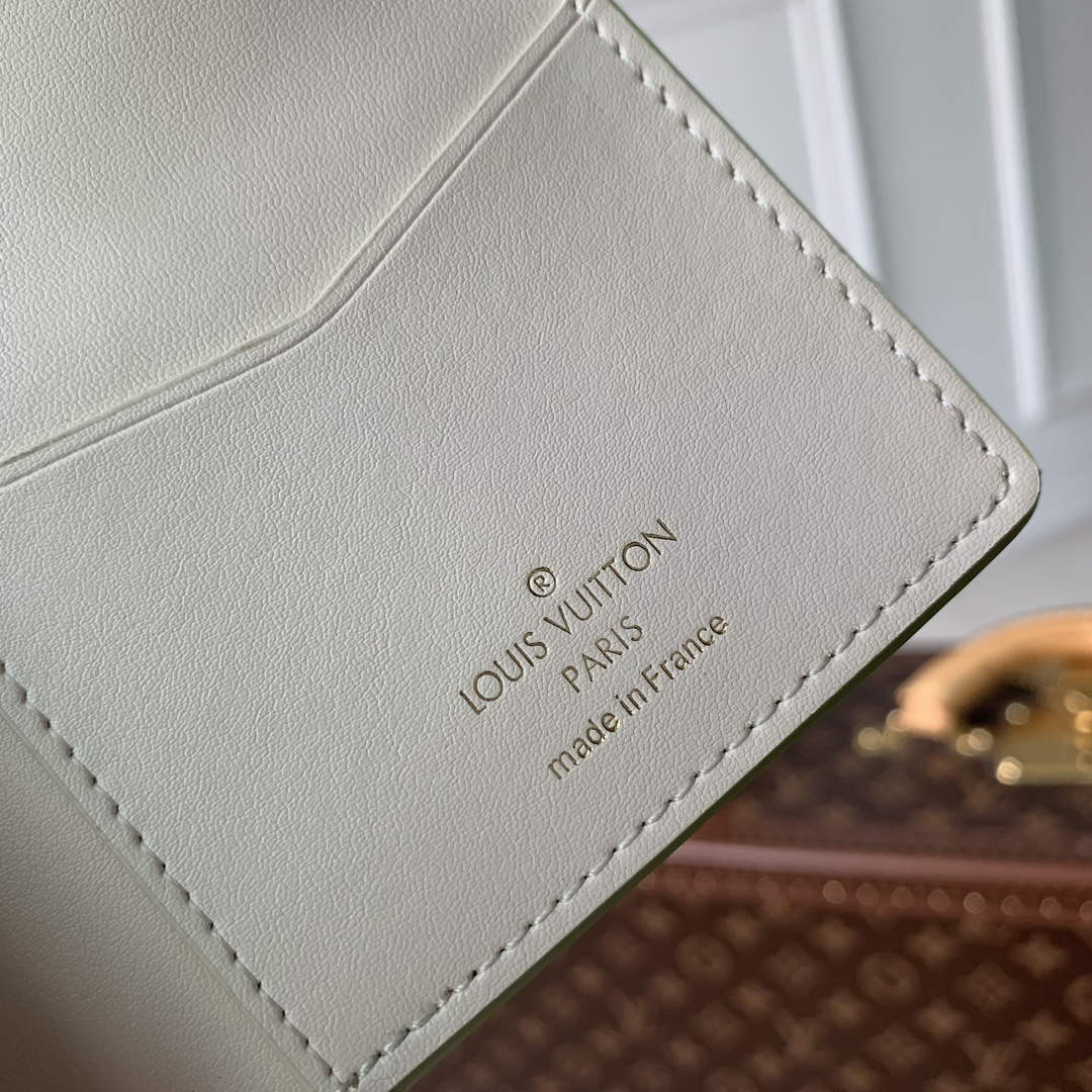 LV M82512 Louis Vuitton LV Vertical Wallet Vert Noto Green - Default Title - View 4
