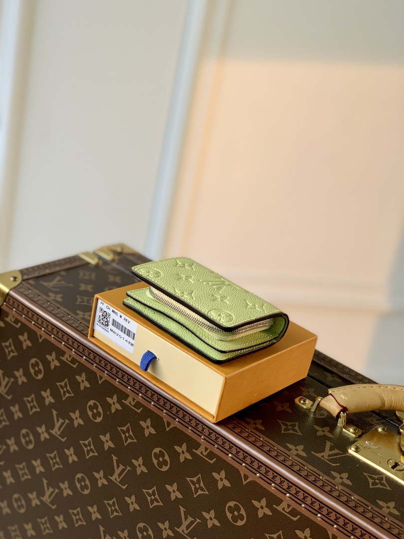LV M82515 Louis Vuitton Cl¨¦a Wallet Monogram empreinte Matcha