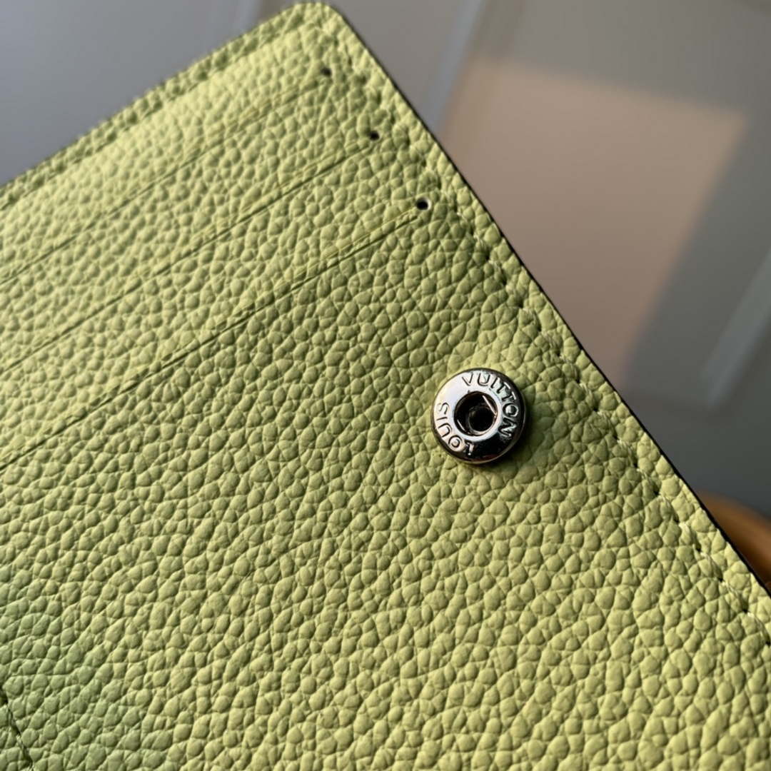 LV M82515 Louis Vuitton Cl¨¦a Wallet Monogram empreinte Matcha