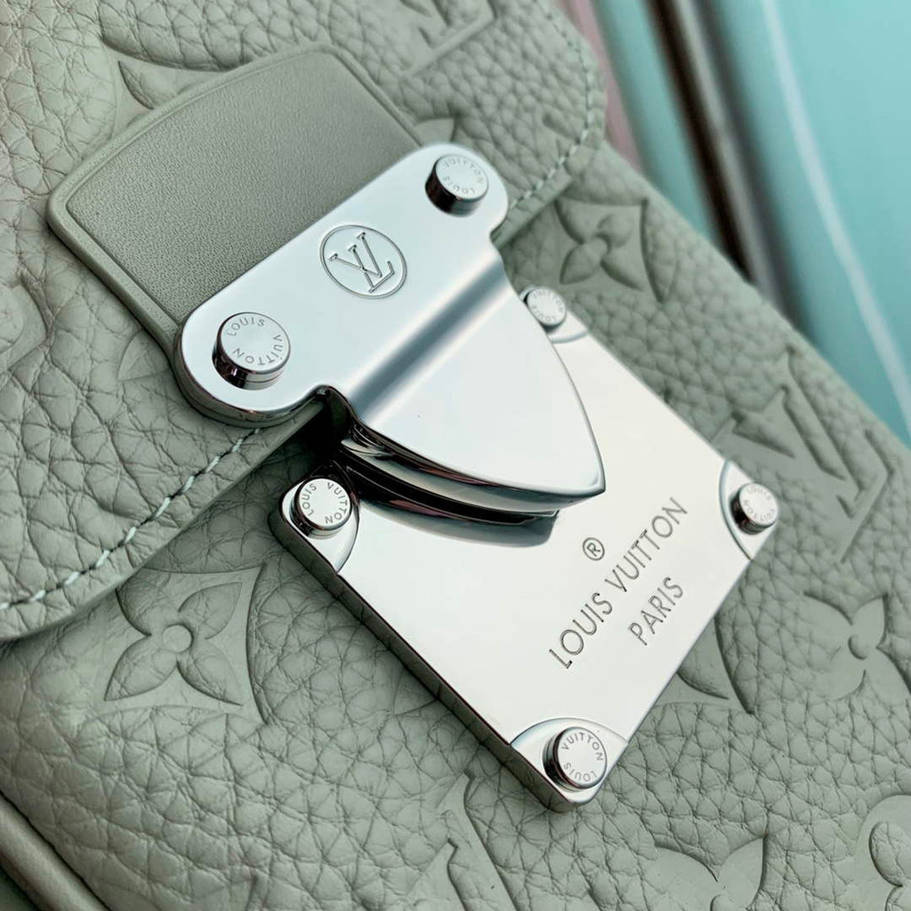 LV M82568 Louis Vuitton S-Lock Vertical Wearable Wallet Mineral Gray