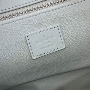 LV M82576 Louis Vuitton Dopp Kit Bag Off-white - Default Title - View 8